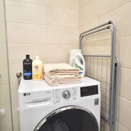 Stylish Studio With Free Private Parking & Wi-fi Apartament